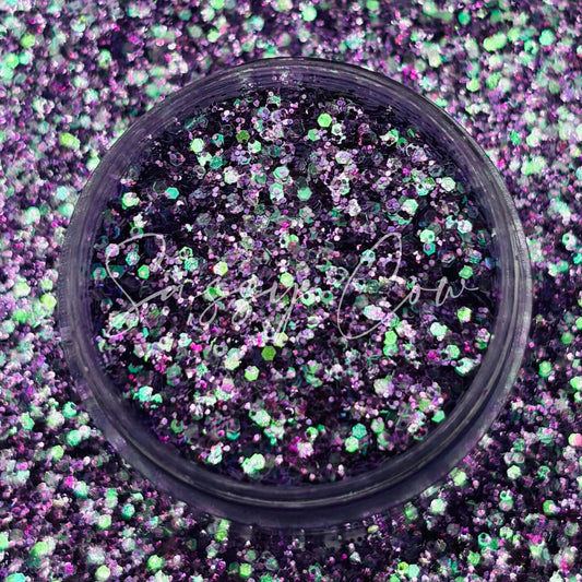 ASTRID - Mini Chunky Iridescent Glitter Mix